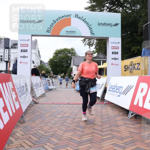 30.08.2026 - Blankeneser Heldenlauf Lena Gebhardt http://msf.ph/oto/10066487 30.08.2026 12:56:56 Ziel 4415 meine-sportfotos.de