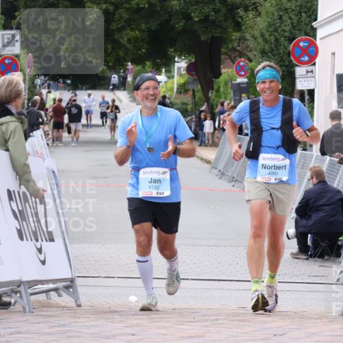 30.08.2026 - Blankeneser Heldenlauf Lena Gebhardt http://msf.ph/oto/10066502 30.08.2026 12:57:00 Ziel 4050, 4415 meine-sportfotos.de