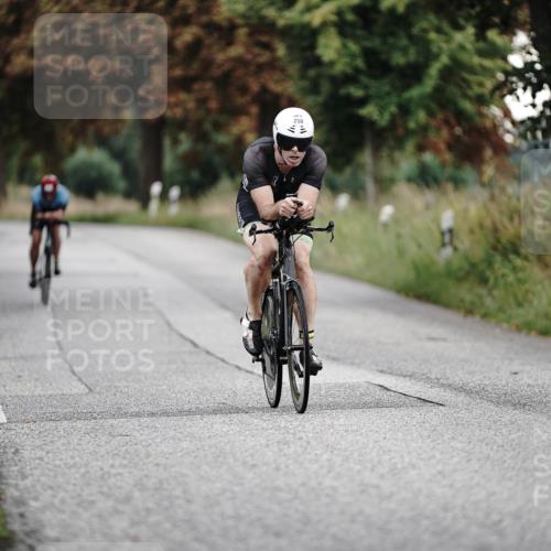 30.08.2026 - Elbe Triathlon Hamburg Michael Burmester http://msf.ph/oto/10066508 30.08.2026 09:10:44 Radfahren 258, 262, 423 meine-sportfotos.de