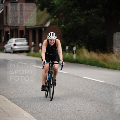 30.08.2026 - Elbe Triathlon Hamburg Michael Burmester http://msf.ph/oto/10066510 30.08.2026 15:22:54 Radfahren  meine-sportfotos.de