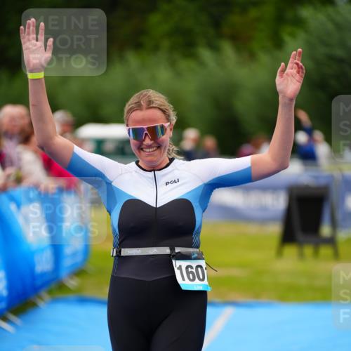 30.08.2026 - Elbe Triathlon Hamburg LAZAROV Photography http://msf.ph/oto/10066519 30.08.2026 12:18:44 Ziel 1601 meine-sportfotos.de