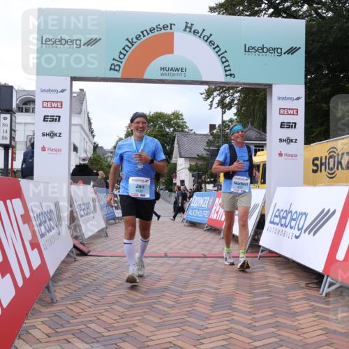 30.08.2026 - Blankeneser Heldenlauf Lena Gebhardt http://msf.ph/oto/10066552 30.08.2026 12:57:05 Ziel 4050 meine-sportfotos.de
