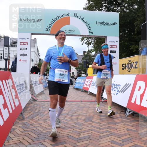 30.08.2026 - Blankeneser Heldenlauf Lena Gebhardt http://msf.ph/oto/10066560 30.08.2026 12:57:06 Ziel 4050 meine-sportfotos.de