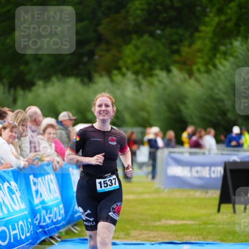 30.08.2026 - Elbe Triathlon Hamburg LAZAROV Photography http://msf.ph/oto/10066582 30.08.2026 12:19:22 Ziel 1537 meine-sportfotos.de
