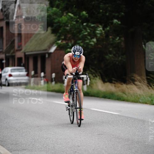 30.08.2026 - Elbe Triathlon Hamburg Michael Burmester http://msf.ph/oto/10066588 30.08.2026 15:25:27 Radfahren  meine-sportfotos.de
