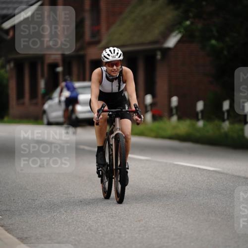 30.08.2026 - Elbe Triathlon Hamburg Michael Burmester http://msf.ph/oto/10066598 30.08.2026 15:25:35 Radfahren  meine-sportfotos.de