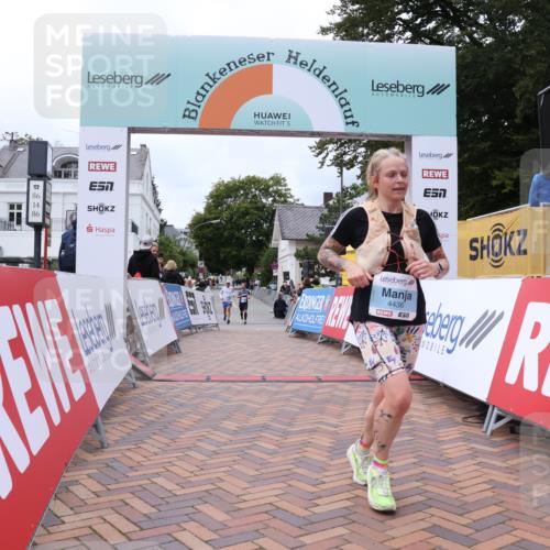 30.08.2026 - Blankeneser Heldenlauf Lena Gebhardt http://msf.ph/oto/10066610 30.08.2026 12:57:31 Ziel 4436 meine-sportfotos.de