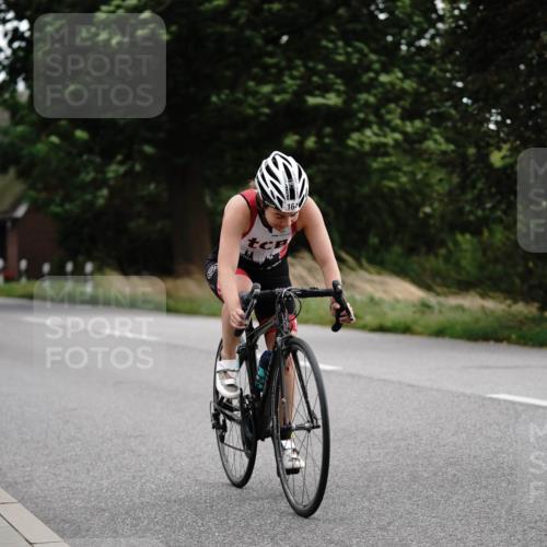 30.08.2026 - Elbe Triathlon Hamburg Michael Burmester http://msf.ph/oto/10066618 30.08.2026 15:26:47 Radfahren  meine-sportfotos.de