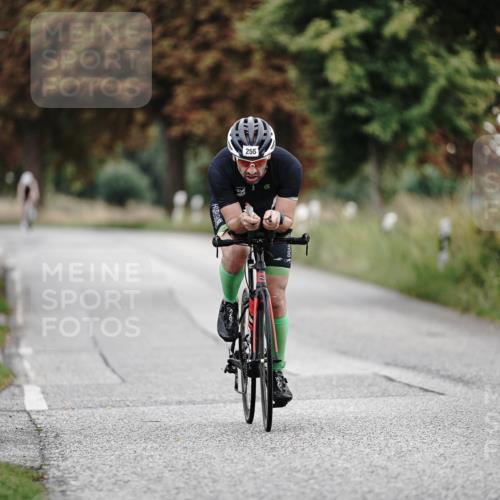30.08.2026 - Elbe Triathlon Hamburg Michael Burmester http://msf.ph/oto/10066622 30.08.2026 09:11:27 Radfahren 230, 255 meine-sportfotos.de