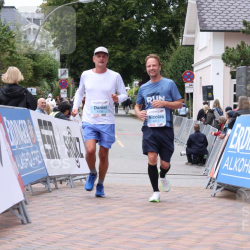 30.08.2026 - Blankeneser Heldenlauf Lena Gebhardt http://msf.ph/oto/10066632 30.08.2026 12:57:35 Ziel 4109, 4217, 4436 meine-sportfotos.de