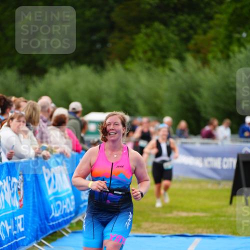 30.08.2026 - Elbe Triathlon Hamburg LAZAROV Photography http://msf.ph/oto/10066640 30.08.2026 12:19:33 Ziel 1504, 1623 meine-sportfotos.de