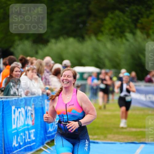 30.08.2026 - Elbe Triathlon Hamburg LAZAROV Photography http://msf.ph/oto/10066643 30.08.2026 12:19:34 Ziel 1504, 1623 meine-sportfotos.de