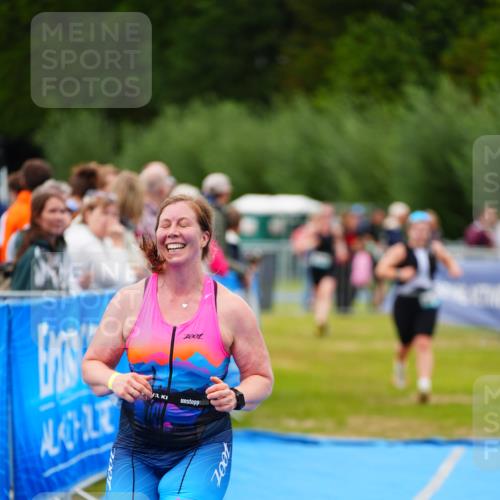30.08.2026 - Elbe Triathlon Hamburg LAZAROV Photography http://msf.ph/oto/10066646 30.08.2026 12:19:34 Ziel 1504, 1623 meine-sportfotos.de