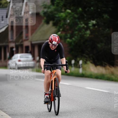 30.08.2026 - Elbe Triathlon Hamburg Michael Burmester http://msf.ph/oto/10066674 30.08.2026 15:27:12 Radfahren  meine-sportfotos.de