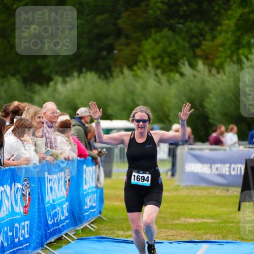 30.08.2026 - Elbe Triathlon Hamburg LAZAROV Photography http://msf.ph/oto/10066686 30.08.2026 12:19:42 Ziel 1504, 1694 meine-sportfotos.de