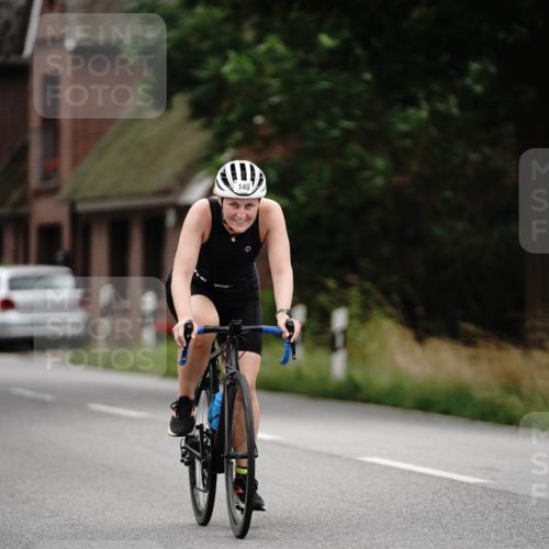30.08.2026 - Elbe Triathlon Hamburg Michael Burmester http://msf.ph/oto/10066727 30.08.2026 15:27:55 Radfahren  meine-sportfotos.de