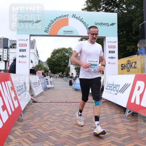 30.08.2026 - Blankeneser Heldenlauf Lena Gebhardt http://msf.ph/oto/10066764 30.08.2026 12:58:39 Ziel 4042 meine-sportfotos.de