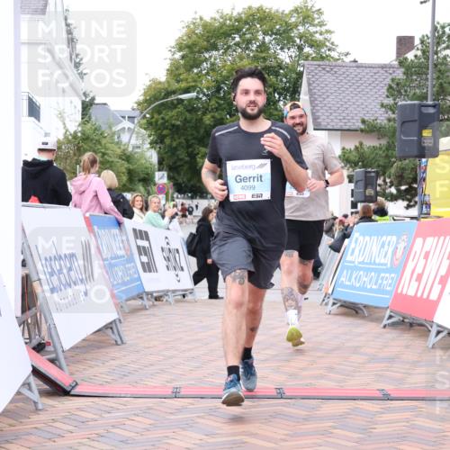 30.08.2026 - Blankeneser Heldenlauf Lena Gebhardt http://msf.ph/oto/10066787 30.08.2026 12:58:58 Ziel 4099, 4408 meine-sportfotos.de