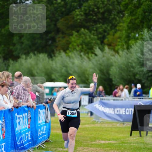 30.08.2026 - Elbe Triathlon Hamburg LAZAROV Photography http://msf.ph/oto/10066789 30.08.2026 12:20:14 Ziel 1566 meine-sportfotos.de