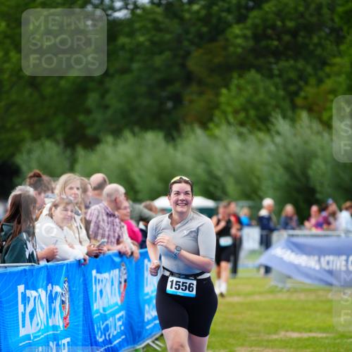 30.08.2026 - Elbe Triathlon Hamburg LAZAROV Photography http://msf.ph/oto/10066802 30.08.2026 12:20:16 Ziel 1541, 1566 meine-sportfotos.de