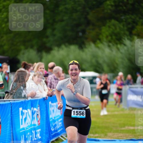 30.08.2026 - Elbe Triathlon Hamburg LAZAROV Photography http://msf.ph/oto/10066809 30.08.2026 12:20:16 Ziel 1541, 1566 meine-sportfotos.de