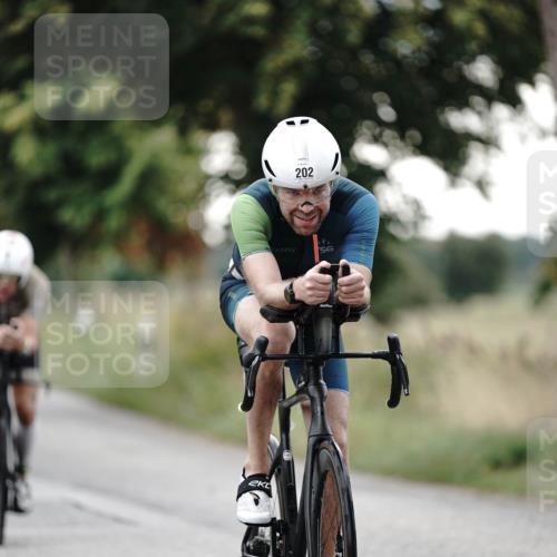 30.08.2026 - Elbe Triathlon Hamburg Michael Burmester http://msf.ph/oto/10066837 30.08.2026 09:12:50 Radfahren 202, 222, 271, 298, 366 meine-sportfotos.de