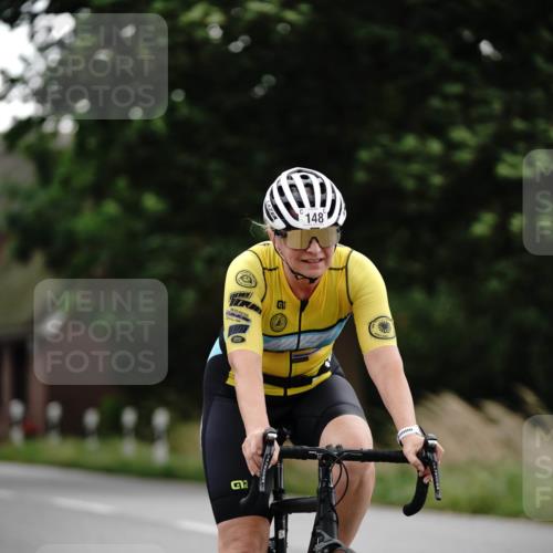 30.08.2026 - Elbe Triathlon Hamburg Michael Burmester http://msf.ph/oto/10066856 30.08.2026 15:30:12 Radfahren  meine-sportfotos.de