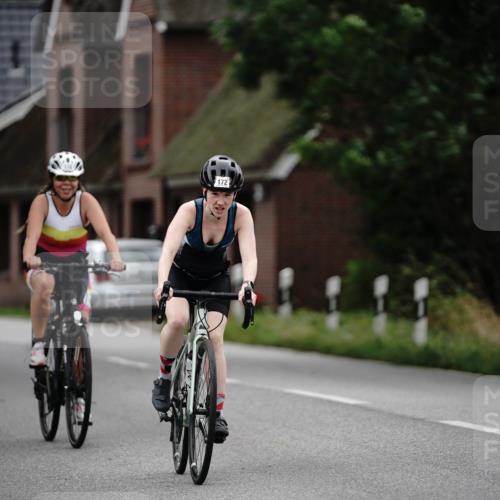 30.08.2026 - Elbe Triathlon Hamburg Michael Burmester http://msf.ph/oto/10066858 30.08.2026 15:30:23 Radfahren  meine-sportfotos.de