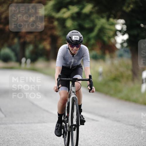30.08.2026 - Elbe Triathlon Hamburg Michael Burmester http://msf.ph/oto/10066869 30.08.2026 09:12:57 Radfahren 298, 335, 366 meine-sportfotos.de