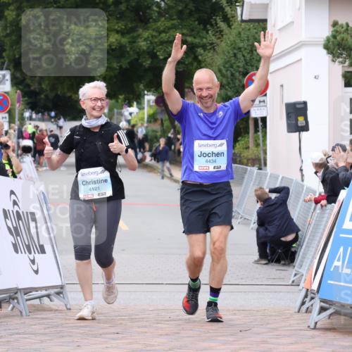 30.08.2026 - Blankeneser Heldenlauf Lena Gebhardt http://msf.ph/oto/10066877 30.08.2026 12:59:32 Ziel 4121, 4250, 4434 meine-sportfotos.de
