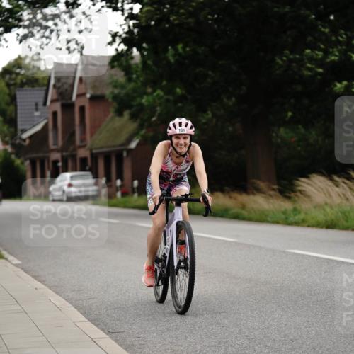 30.08.2026 - Elbe Triathlon Hamburg Michael Burmester http://msf.ph/oto/10066884 30.08.2026 15:30:40 Radfahren  meine-sportfotos.de
