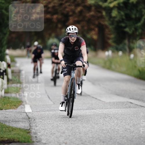 30.08.2026 - Elbe Triathlon Hamburg Michael Burmester http://msf.ph/oto/10066887 30.08.2026 09:13:03 Radfahren 275, 335, 459, 613 meine-sportfotos.de