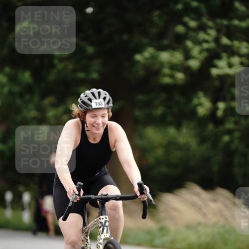30.08.2026 - Elbe Triathlon Hamburg Michael Burmester http://msf.ph/oto/10066908 30.08.2026 15:31:06 Radfahren  meine-sportfotos.de