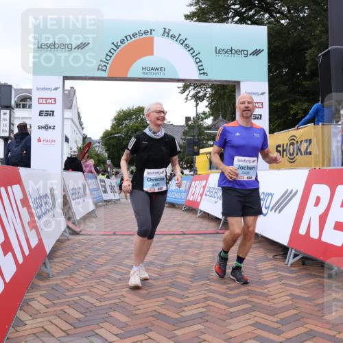30.08.2026 - Blankeneser Heldenlauf Lena Gebhardt http://msf.ph/oto/10066929 30.08.2026 12:59:36 Ziel 4121, 4250, 4434 meine-sportfotos.de