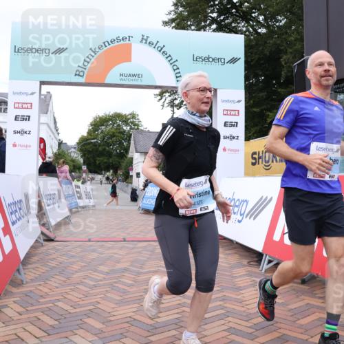 30.08.2026 - Blankeneser Heldenlauf Lena Gebhardt http://msf.ph/oto/10066936 30.08.2026 12:59:37 Ziel 4121, 4250, 4434 meine-sportfotos.de