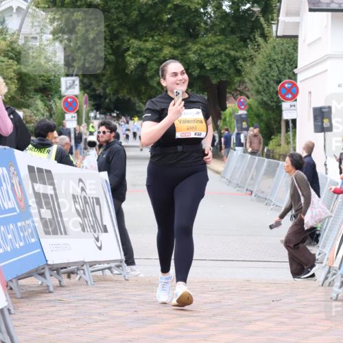 30.08.2026 - Blankeneser Heldenlauf Lena Gebhardt http://msf.ph/oto/10066972 30.08.2026 12:59:59 Ziel 2452 meine-sportfotos.de