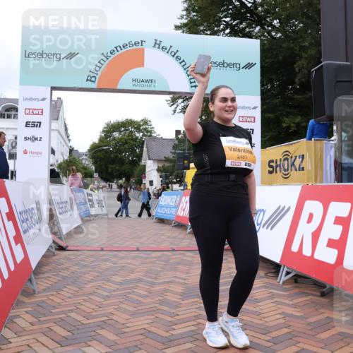 30.08.2026 - Blankeneser Heldenlauf Lena Gebhardt http://msf.ph/oto/10066998 30.08.2026 13:00:05 Ziel 2452 meine-sportfotos.de