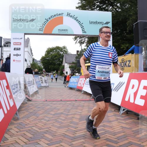 30.08.2026 - Blankeneser Heldenlauf Lena Gebhardt http://msf.ph/oto/10067044 30.08.2026 13:00:44 Ziel 4220 meine-sportfotos.de