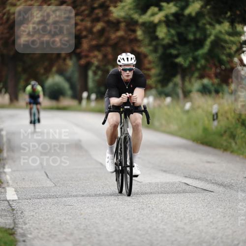 30.08.2026 - Elbe Triathlon Hamburg Michael Burmester http://msf.ph/oto/10067045 30.08.2026 09:14:03 Radfahren 284, 394, 426, 544 meine-sportfotos.de