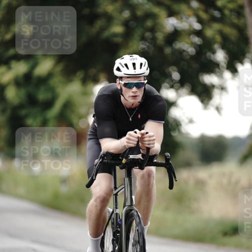 30.08.2026 - Elbe Triathlon Hamburg Michael Burmester http://msf.ph/oto/10067049 30.08.2026 09:14:04 Radfahren 284, 394, 426, 544 meine-sportfotos.de