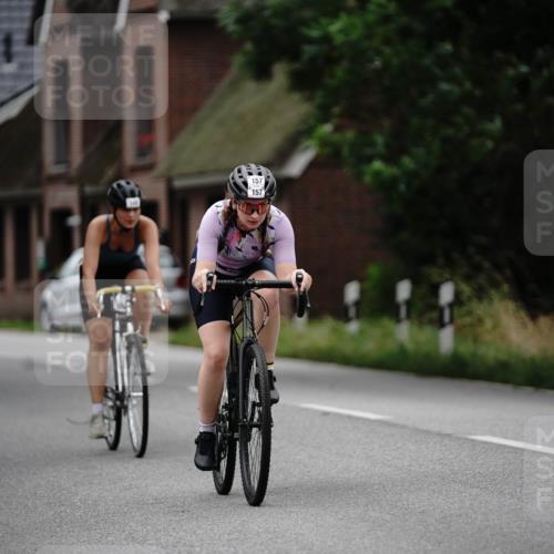 30.08.2026 - Elbe Triathlon Hamburg Michael Burmester http://msf.ph/oto/10067057 30.08.2026 15:33:47 Radfahren  meine-sportfotos.de