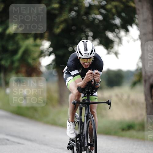 30.08.2026 - Elbe Triathlon Hamburg Michael Burmester http://msf.ph/oto/10067075 30.08.2026 09:14:20 Radfahren 226, 253, 484, 543 meine-sportfotos.de