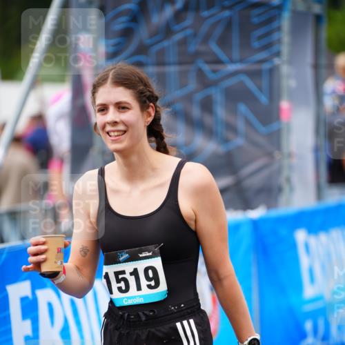 30.08.2026 - Elbe Triathlon Hamburg LAZAROV Photography http://msf.ph/oto/10067077 30.08.2026 12:21:50 Ziel 1519, 1546, 1606 meine-sportfotos.de