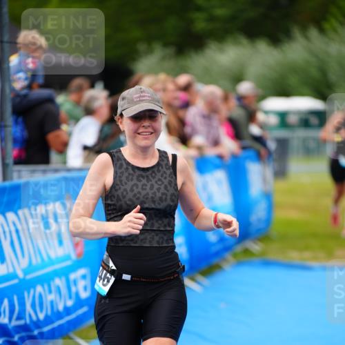 30.08.2026 - Elbe Triathlon Hamburg LAZAROV Photography http://msf.ph/oto/10067079 30.08.2026 12:21:50 Ziel 1519, 1546, 1606 meine-sportfotos.de