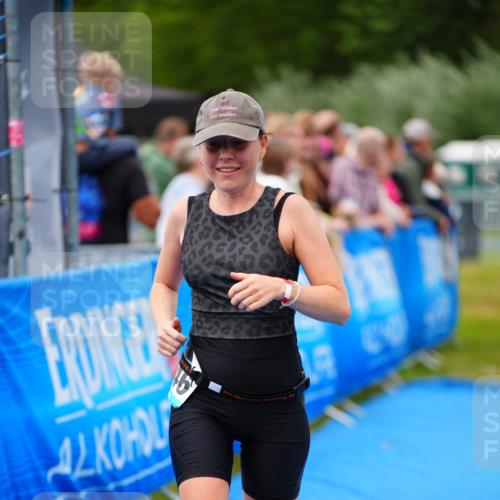 30.08.2026 - Elbe Triathlon Hamburg LAZAROV Photography http://msf.ph/oto/10067081 30.08.2026 12:21:51 Ziel 1546, 1606 meine-sportfotos.de
