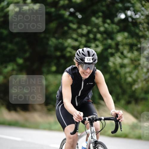 30.08.2026 - Elbe Triathlon Hamburg Michael Burmester http://msf.ph/oto/10067086 30.08.2026 15:34:02 Radfahren  meine-sportfotos.de
