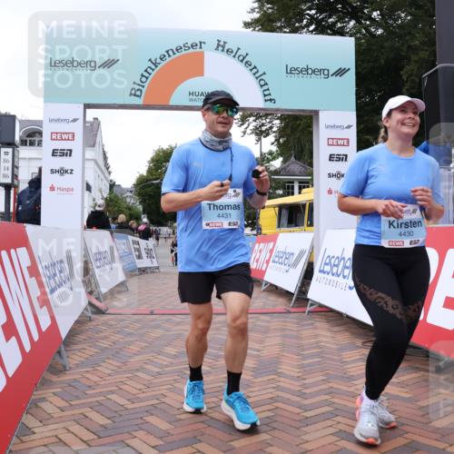 30.08.2026 - Blankeneser Heldenlauf Lena Gebhardt http://msf.ph/oto/10067089 30.08.2026 13:00:55 Ziel 4430, 4431 meine-sportfotos.de