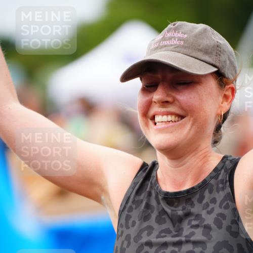 30.08.2026 - Elbe Triathlon Hamburg LAZAROV Photography http://msf.ph/oto/10067098 30.08.2026 12:21:55 Ziel 894, 1606 meine-sportfotos.de