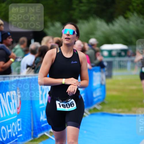 30.08.2026 - Elbe Triathlon Hamburg LAZAROV Photography http://msf.ph/oto/10067107 30.08.2026 12:21:56 Ziel 894, 1606 meine-sportfotos.de