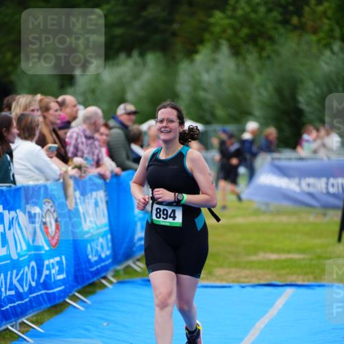 30.08.2026 - Elbe Triathlon Hamburg LAZAROV Photography http://msf.ph/oto/10067136 30.08.2026 12:22:02 Ziel 894, 1604 meine-sportfotos.de